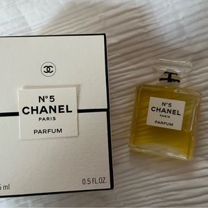 CHANEL N.5 perfume.